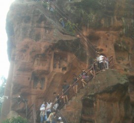 贵港乐山旅游攻略(乐山旅游攻略自由行路线推荐)