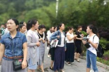 贵港中国的曲男伴游的简单介绍