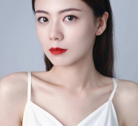 贵港兼职模特要打点模卡吗(兼职做模特要交钱拍模卡)