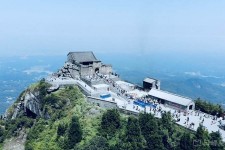 贵港湖南旅游攻略(武汉到湖南旅游攻略)