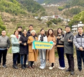 贵港商务伴游招聘 潮声丨百万年薪聘导游 浙江一座县城的“千金买马”记