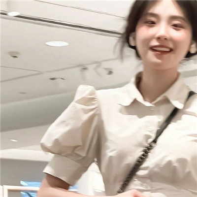 贵港高端纯出女孩雇用(高端名媛定造)奢华游艇豪侈生活月入50W