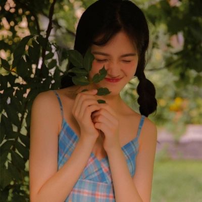 贵港伴游女生柳如烟的资料