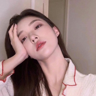 贵港伴游女生赵梦琪的资料
