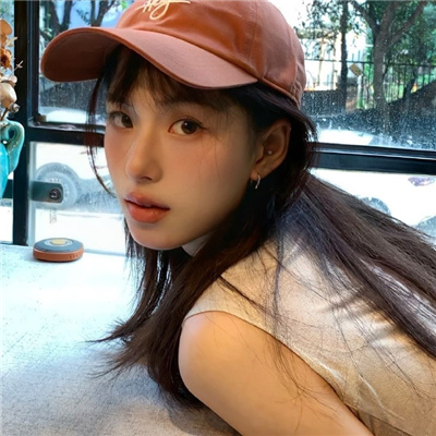贵港伴游女生杨梦研的资料