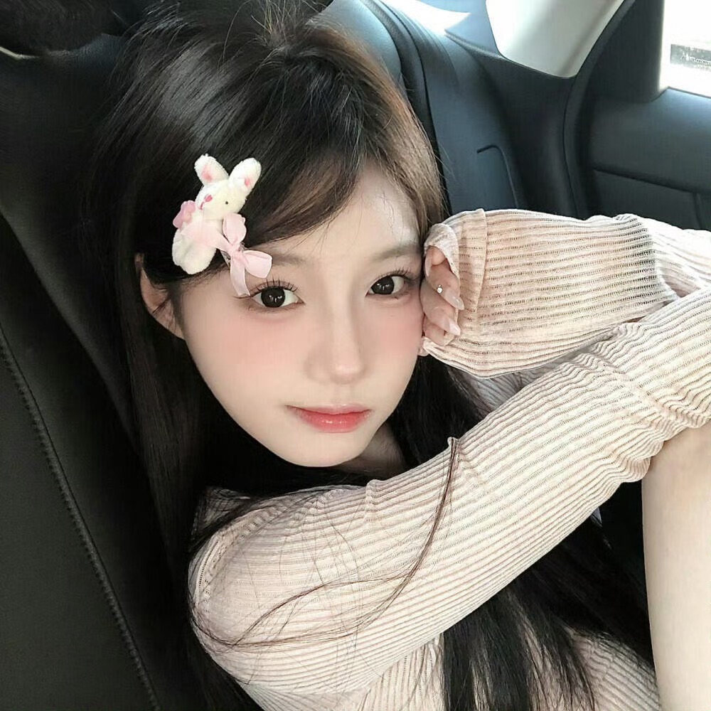 贵港伴游女生沈欣白的资料
