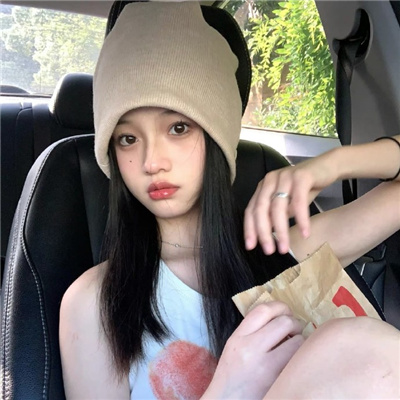 贵港伴游女生乙傲薇的资料