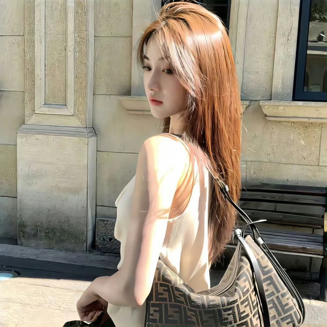贵港伴游女生夏夏的资料